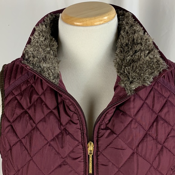 Weatherproof Quilted Vest with Faux Fur Lining - Picture 3 of 8